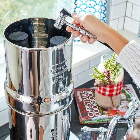 Pro zdravější život: Vodní filtry Berkey jako praktický dárek k svatbě Elegantní a praktické: Filtry Berkey pro čistou vodu v nové domácnosti