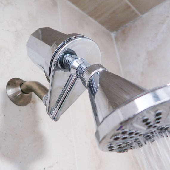 Berkey Inline Sprchový filtr k odstranění chloru a železa z vody Sprchová hlavice na vodu k odstranění chloru