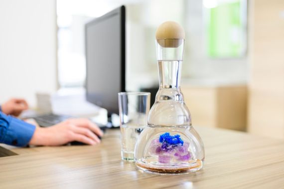 Harmonizační karafa pro nápoje o teplotě do 50°C Harmonizační karafa ViaHuman s křišťálem