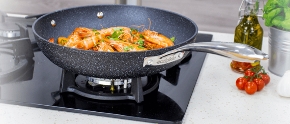 Nepřilnavé povrchy Neverstick mění standardy kuchyňského nádobí Moderní nepřilnavé vrstvy Neverstick zajišťují dlouhou životnost