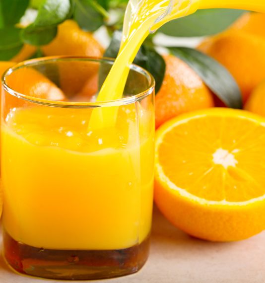 Slunce ve sklenici: Připravte si lahodný pomerančový fresh Pomerančový fresh pro ranní probuzení s citrusovou energií