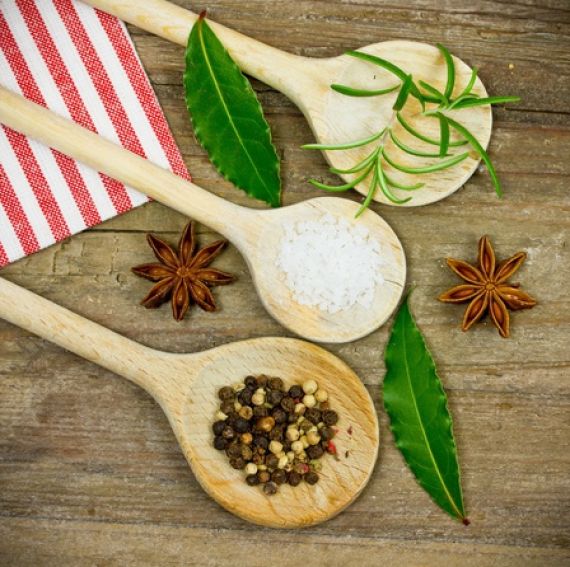 Recepty na domácí kořenící směsi Kořenící směsi si připravíte snadno doma