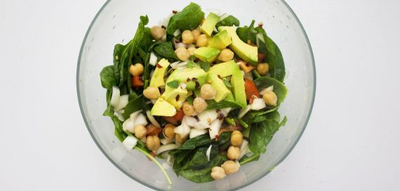 Vaříme chutně a zdravě bez živočišných produktů Veganské tipy pro každodenní stravování