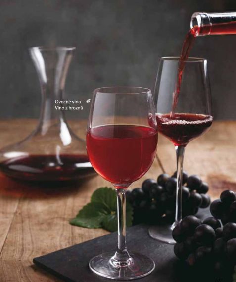 Lahodné domácí ovocné víno z hroznů díky fermentoru Kuvings Jak si vyrobit domácí hroznové víno