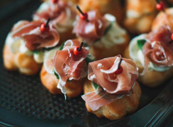 Choux na slano s pomocí robota Ankarsrum Choux těsto a Ankarsrum: Ideální kombinace pro každou kuchyň