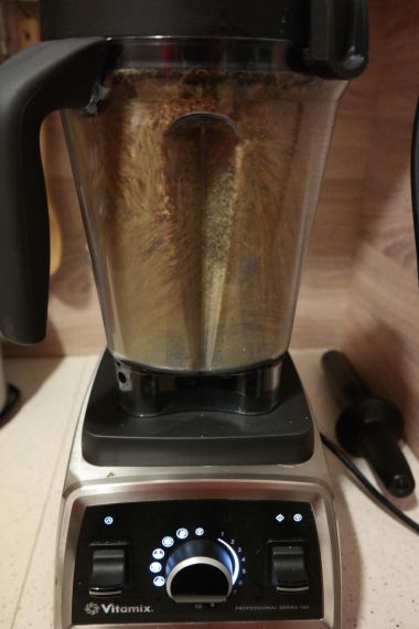 Mixování v mixéru Vitamix Mixér Vitamix pro mixování bylin