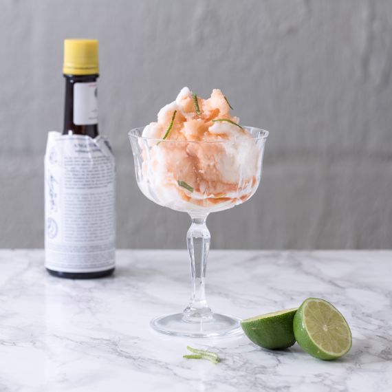 Ovocný sorbet ze šnekového odšťavňovače Kuvings Univerzální šnekové odšťavňovače pro šťávy i mražené dezerty