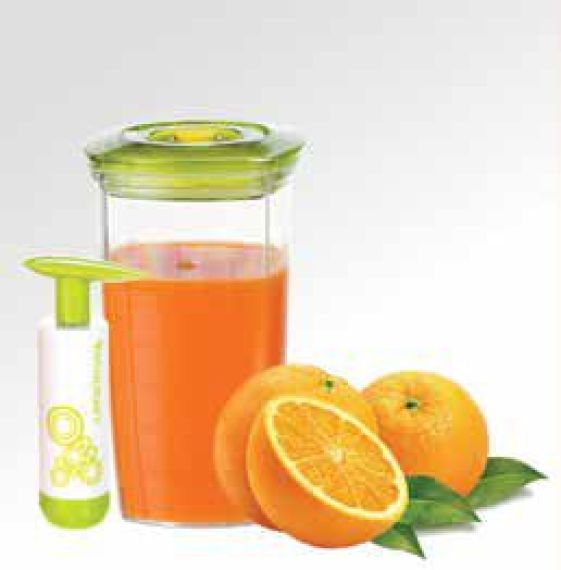 Čerstvé šťávy po několik dní díky nádobám Vacucraft Vakuované nádoby Vacucraft pro uchování čerstvých šťáv