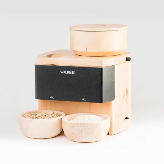 Masivní kamenný vločkovač a elektrický mlýnek s průmyslovým pohonem Masivní kamenný vločkovač a elektrický mlýnek s průmyslovým pohonem